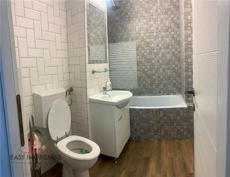 Apartament cu 3 camere decomandat în Tudor