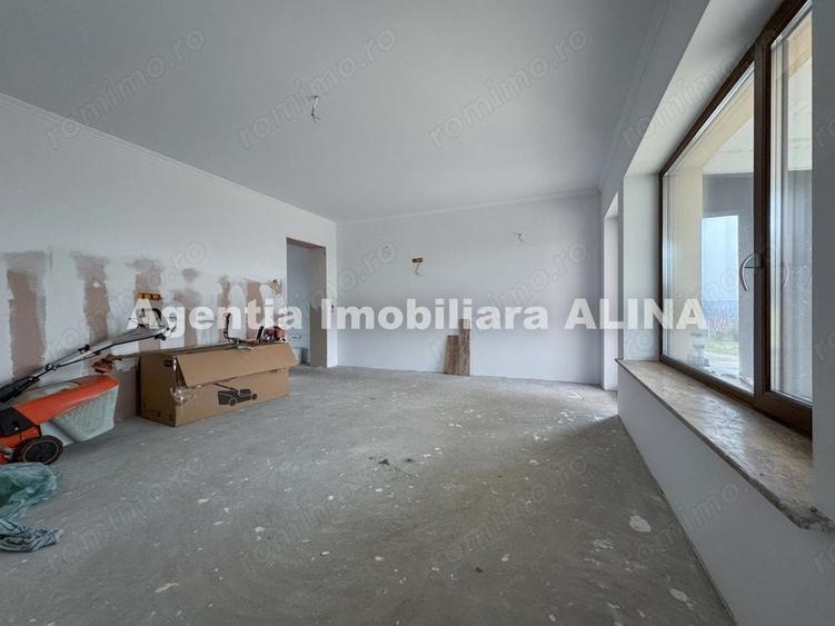 Casă cu 4 camere cu Teren 1586 Mp în Central