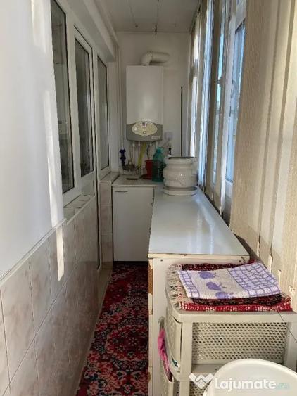 Apartament cu 3 camere decomandat în Plantelor