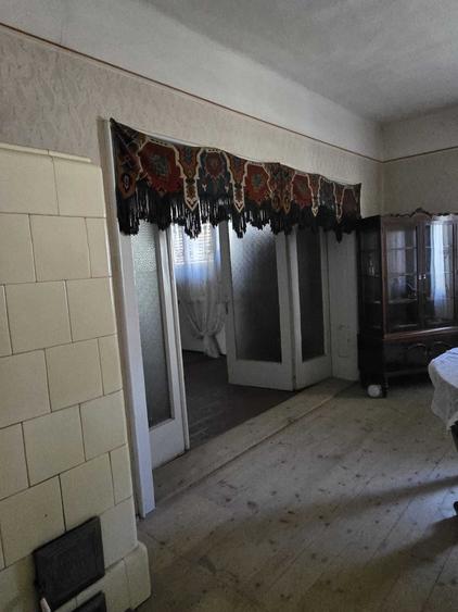 Casă cu 4 camere în Galeș