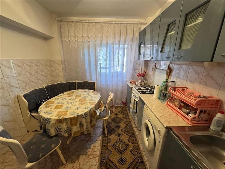 Apartament cu 2 camere decomandat, mobilat în Brăilei