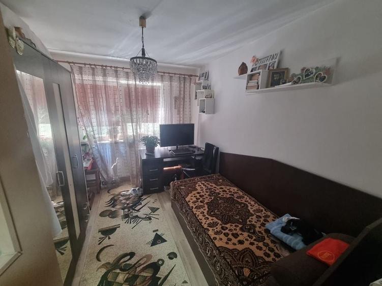 Apartament cu 3 camere decomandat în Tomis Nord