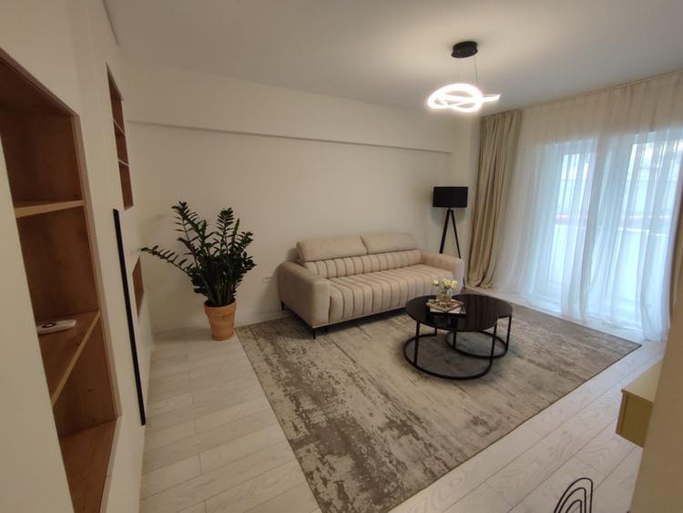Apartament cu 2 camere decomandat în Păcurari