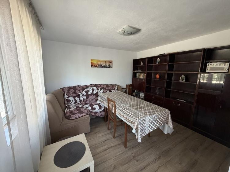 Casă cu 4 camere decomandat în Breb