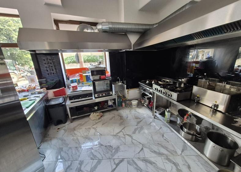 Spațiu comercial, de 120 mp, în Decebal