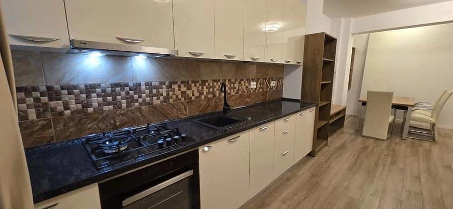 Apartament cu 2 camere decomandat în Păcii