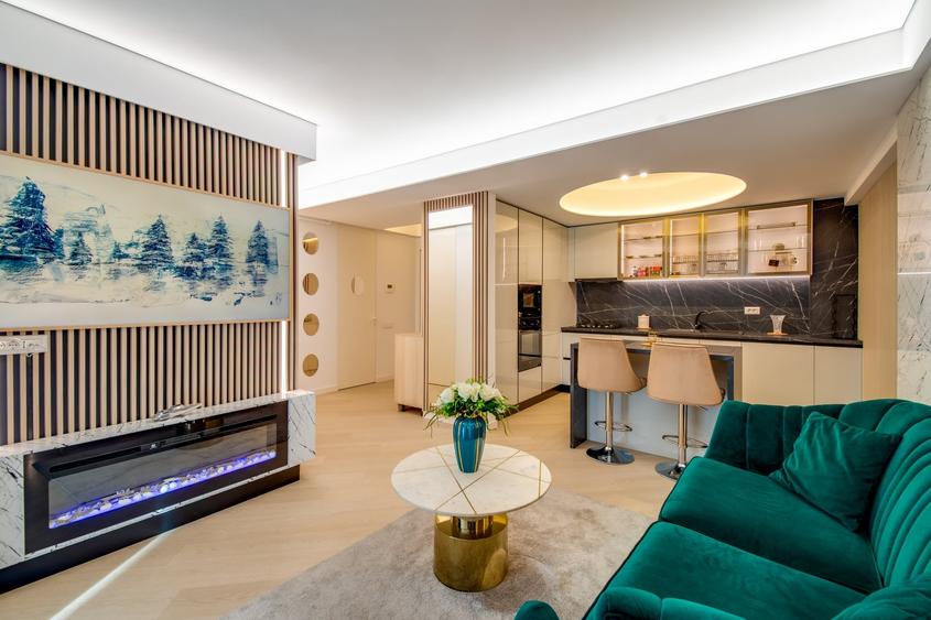 Apartament cu 3 camere semidecomandat, mobilat în Pipera