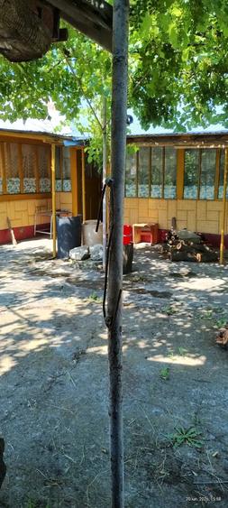 Casă cu 4 camere cu Teren 2500 Mp în Brădeanu