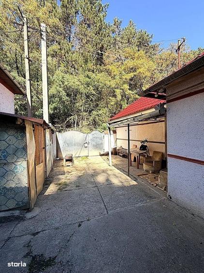 Casă cu 3 camere în Suseni