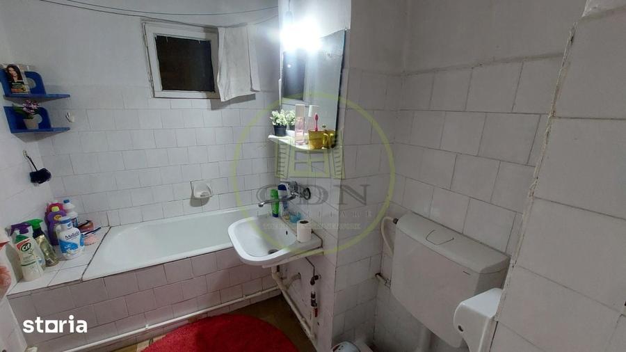 Apartament cu 3 camere decomandat în 1 Mai