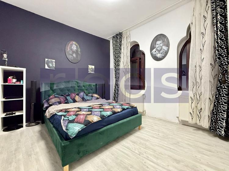 Apartament cu 4 camere semidecomandat în Universitate
