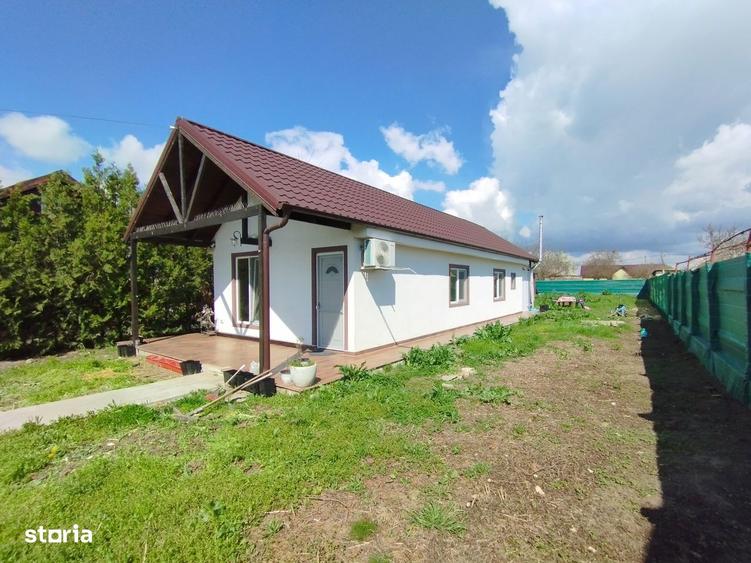Casă cu 3 camere cu Teren 700 Mp în Corbu