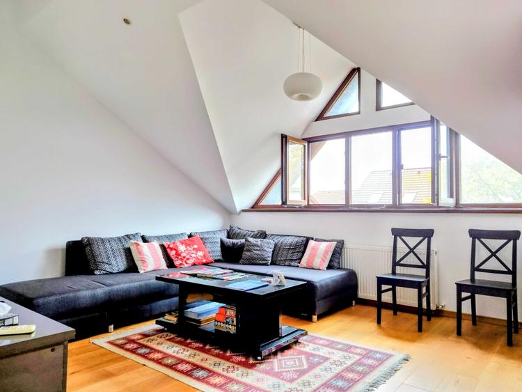 Apartament cu 2 camere decomandat în Sânpetru