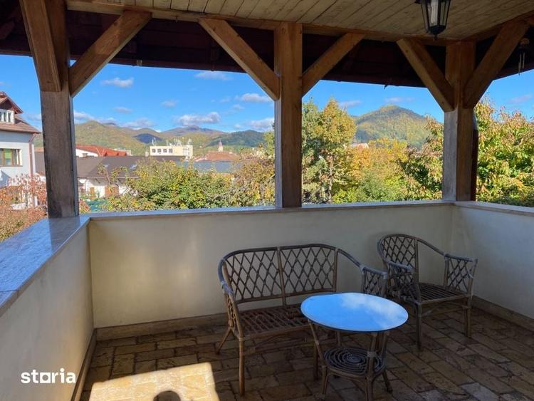 Casă cu 4 camere cu Teren 120 Mp în Valea Roșie