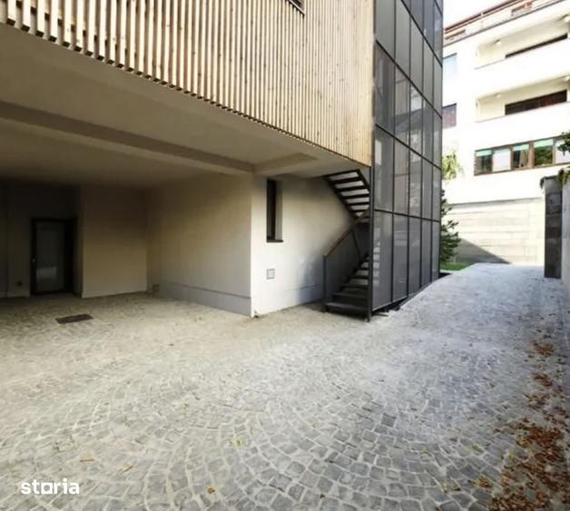 Apartament cu 3 camere în Floreasca