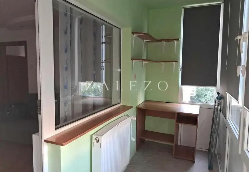Apartament cu 2 camere semidecomandat, mobilat în Lipovei
