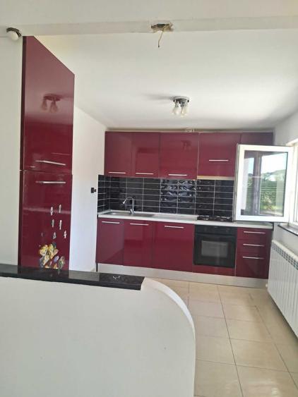 Casă cu 4 camere în Bogonos