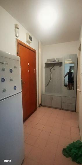 Garsonieră decomandată în Brâncoveanu