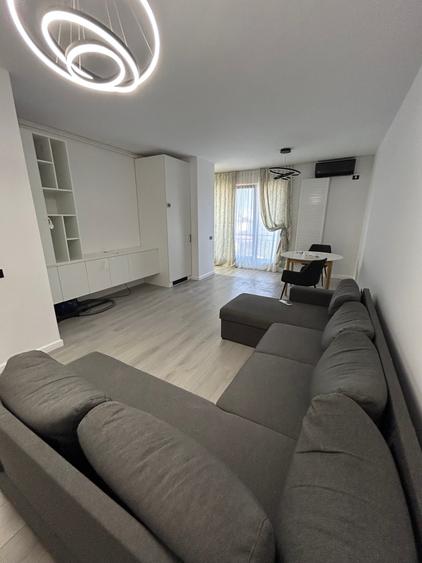 Apartament cu 2 camere decomandat în Colentina