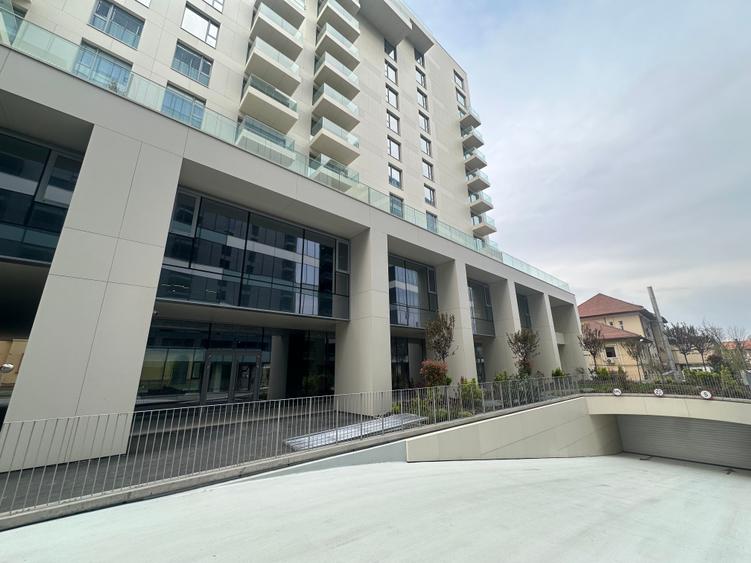 Spațiu comercial, de 350 mp, în Aviației