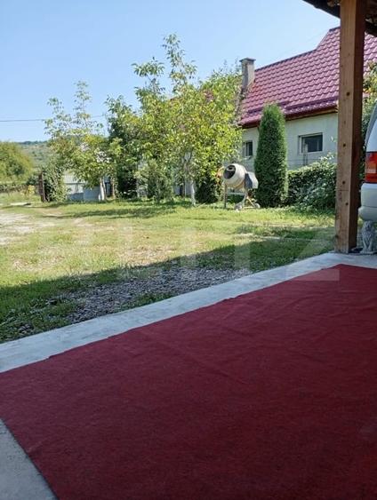 Casă individuală cu 2 camere cu Canalizare în Valea