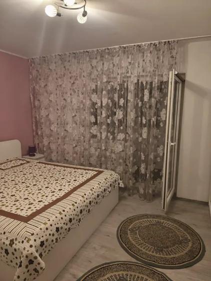 Apartament cu 2 camere semidecomandat în Vitan