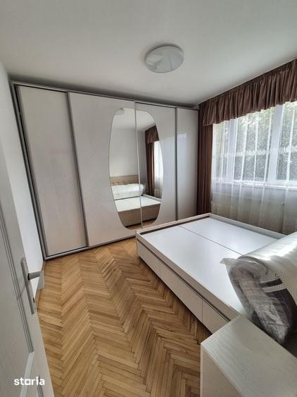 Apartament cu 4 camere în Progresul