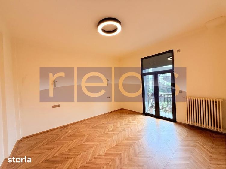 Apartament cu 4 camere în Centrul Civic