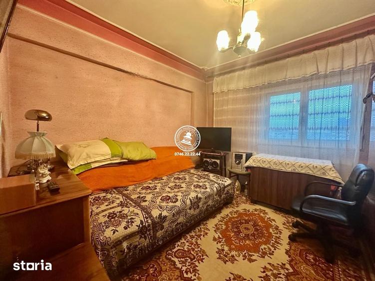 Apartament cu 3 camere decomandat în Ultracentral