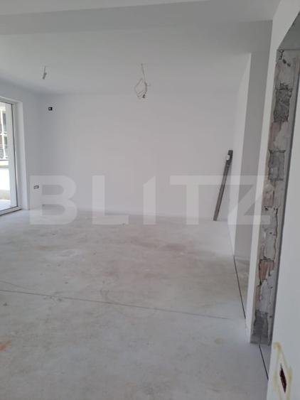 Duplex cu 5 camere cu Teren 125 Mp în Tractorul