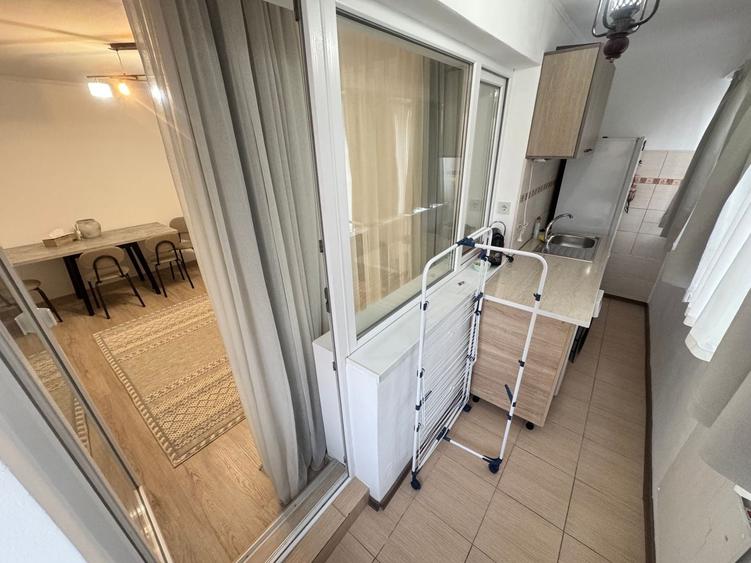 Apartament cu 2 camere decomandat, mobilat în Energia