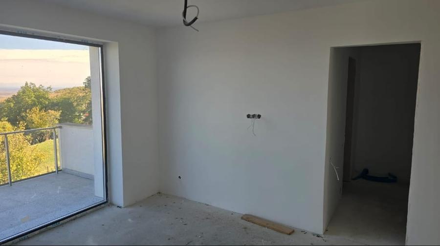 Casă individuală cu 5 camere cu Teren 500 Mp în Feleacu
