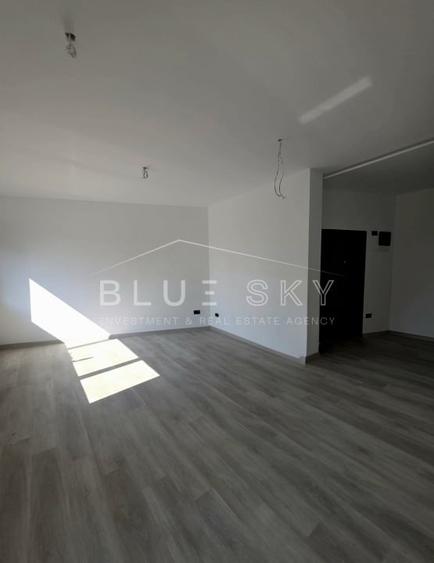 Apartament cu 2 camere decomandat în Tomis Plus