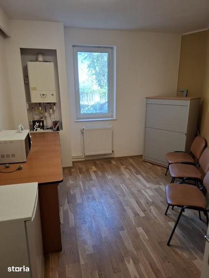 Apartament cu 4 camere în Central