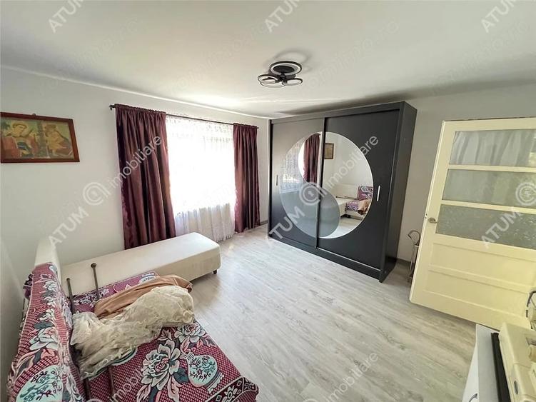 Casă cu 3 camere în Poplaca