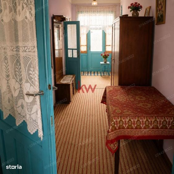 Casă cu 4 camere în Sat Nou