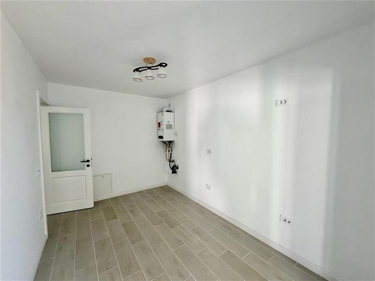Casă individuală cu 4 camere cu Teren 500 Mp în Bârnova