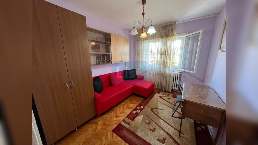 Apartament cu 3 camere decomandat în Zorilor