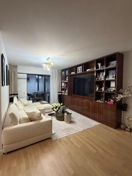 Apartament cu 3 camere în Central