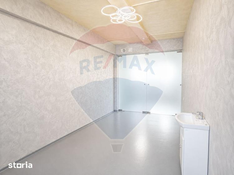 Spa?iu comercial renovat, vitrina generoasa, vad excelent, Mana?tur - 2