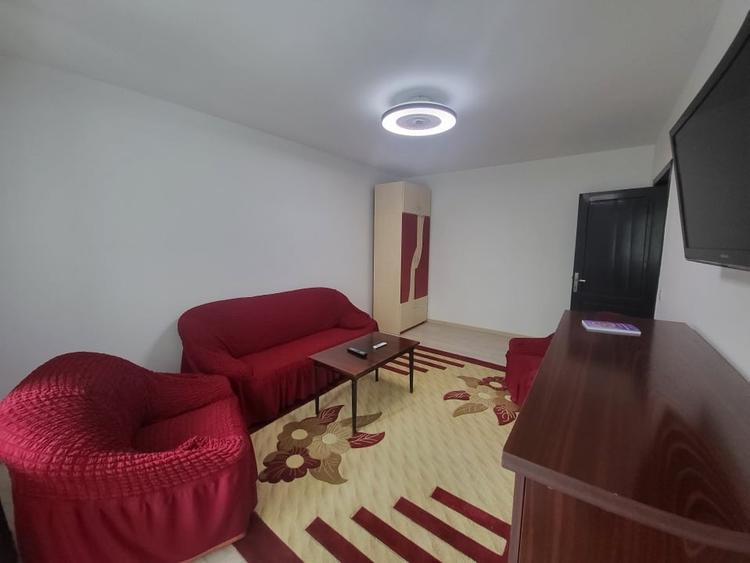 Apartament cu 4 camere decomandat în Tătărași