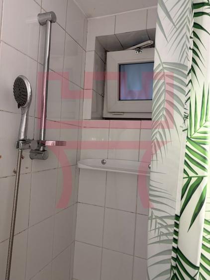 Apartament cu 2 camere decomandat în Plopilor