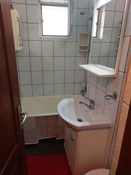 Apartament cu 2 camere semidecomandat în Micro 15