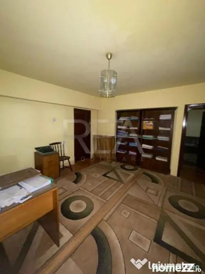 Casă cu 60 camere cu Teren 687 Mp în Unirii