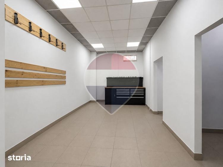 Spațiu comercial, de 137 mp, în Delfinariu