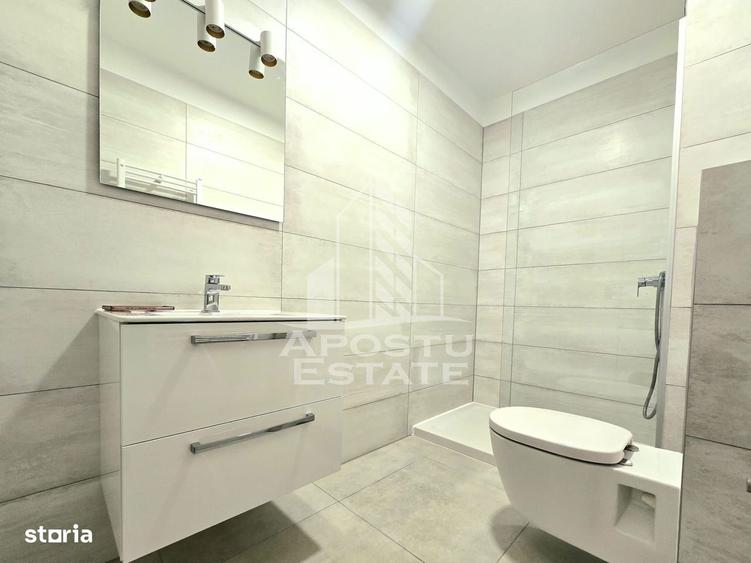 Apartament cu 3 camere, mobilat în Central