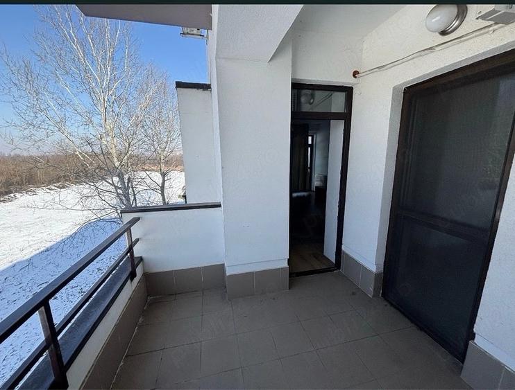 Apartament cu 2 camere decomandat în Sisești