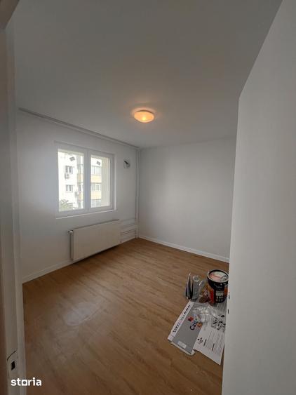 Apartament cu 3 camere decomandat în Dristor
