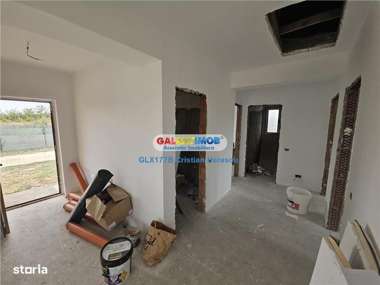 Casă cu 4 camere în Gulia