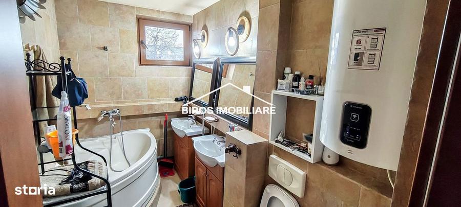 Apartament cu 2 camere semidecomandat în Calea București